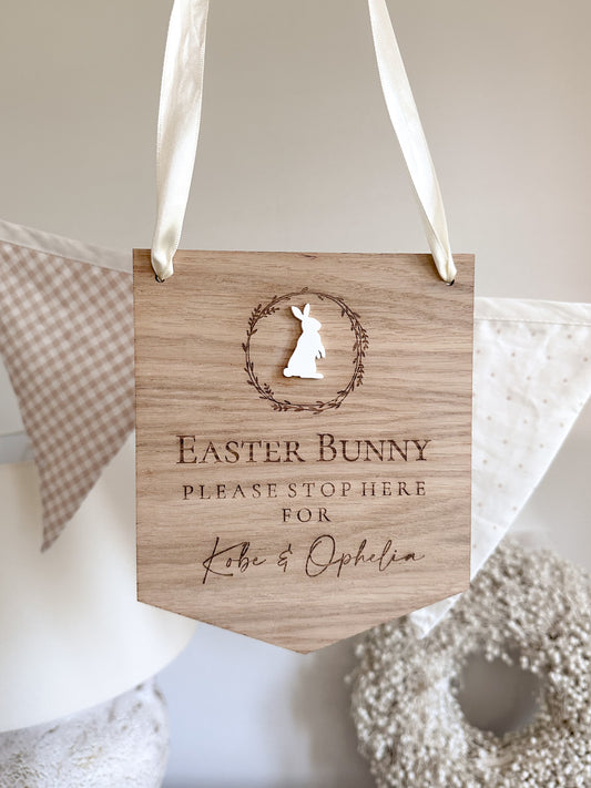 Hanging Wooden Easter Bunny Pennant Plaque