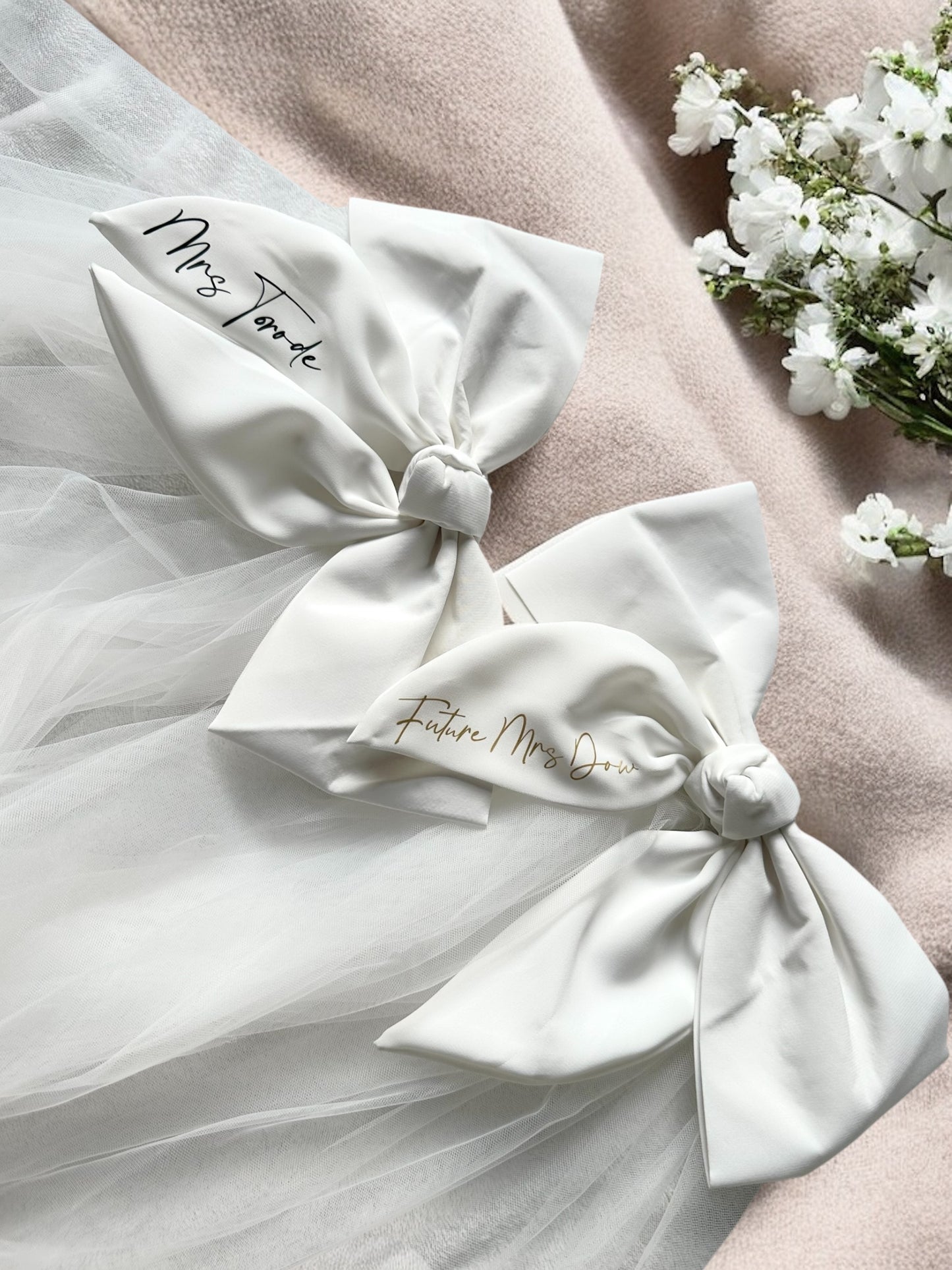 Personalised White Bow Veil
