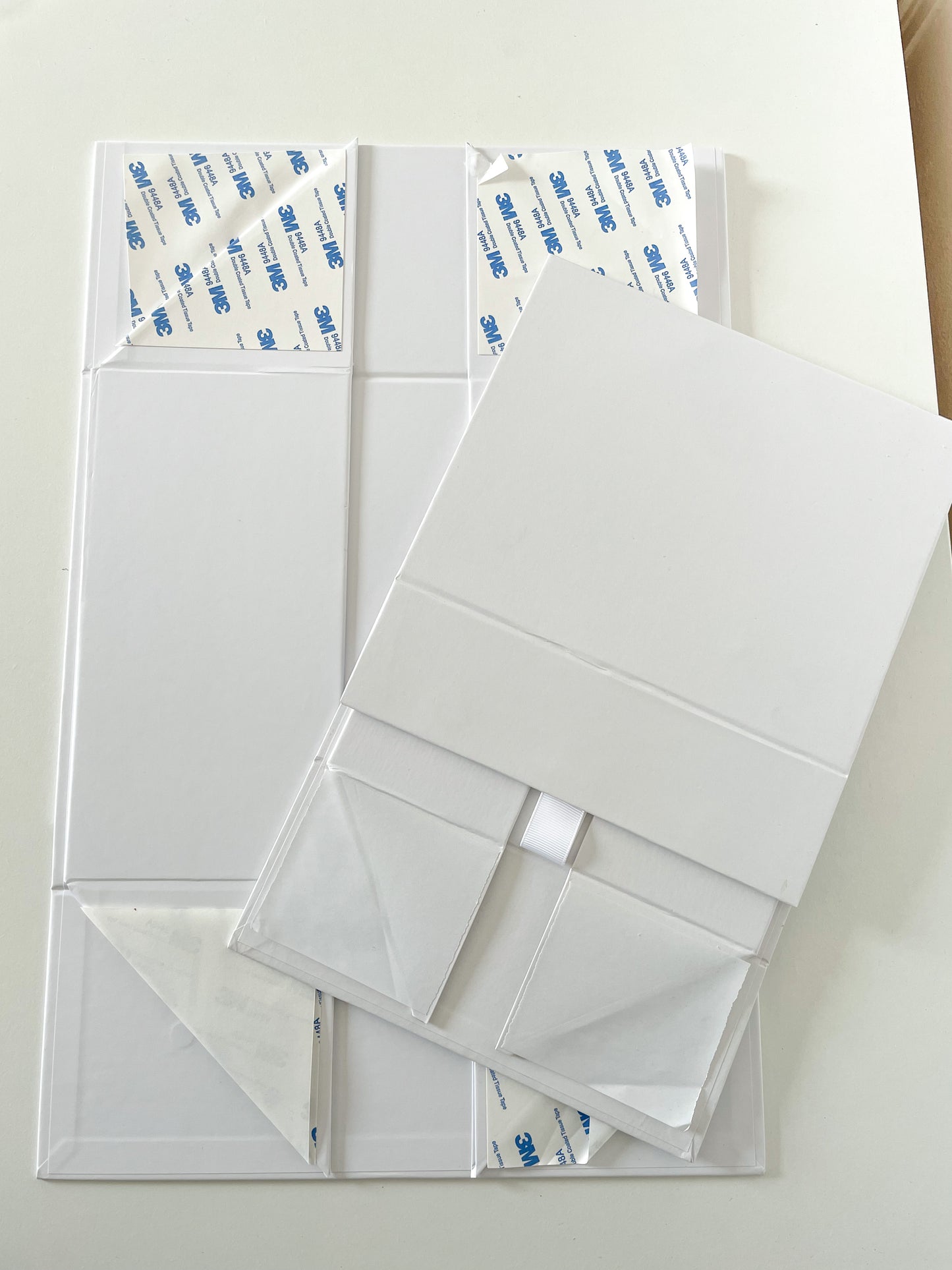 Medium White Magnetic Personalised Gift Boxes