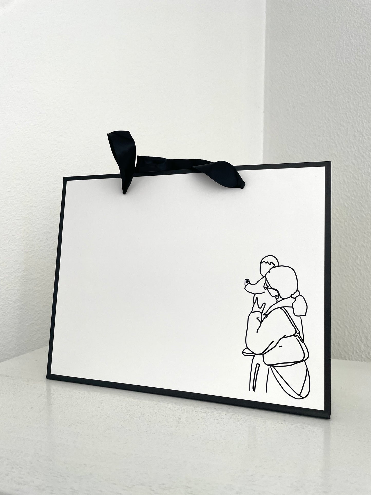 Picture Silhouette Gift Bag