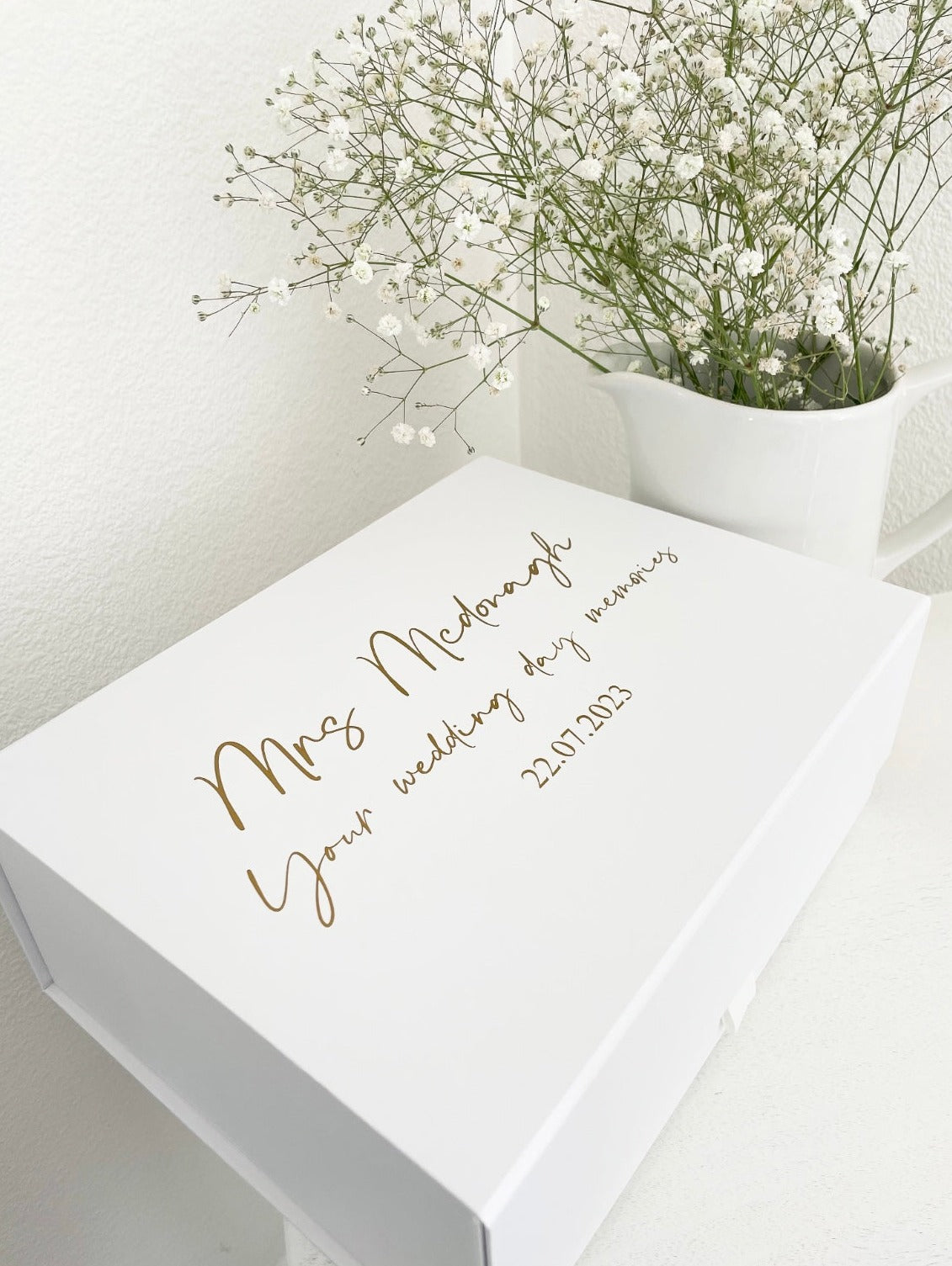 White Magnetic Wedding Gift Box