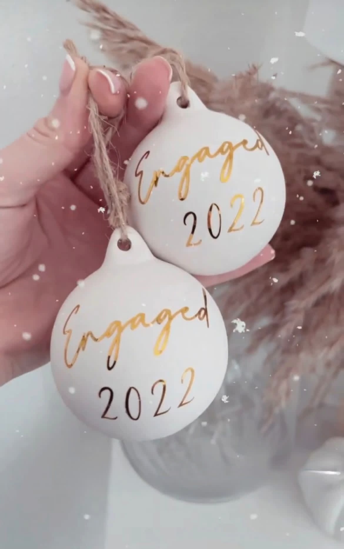 Decorative White Ceramic Keepsake Baubles